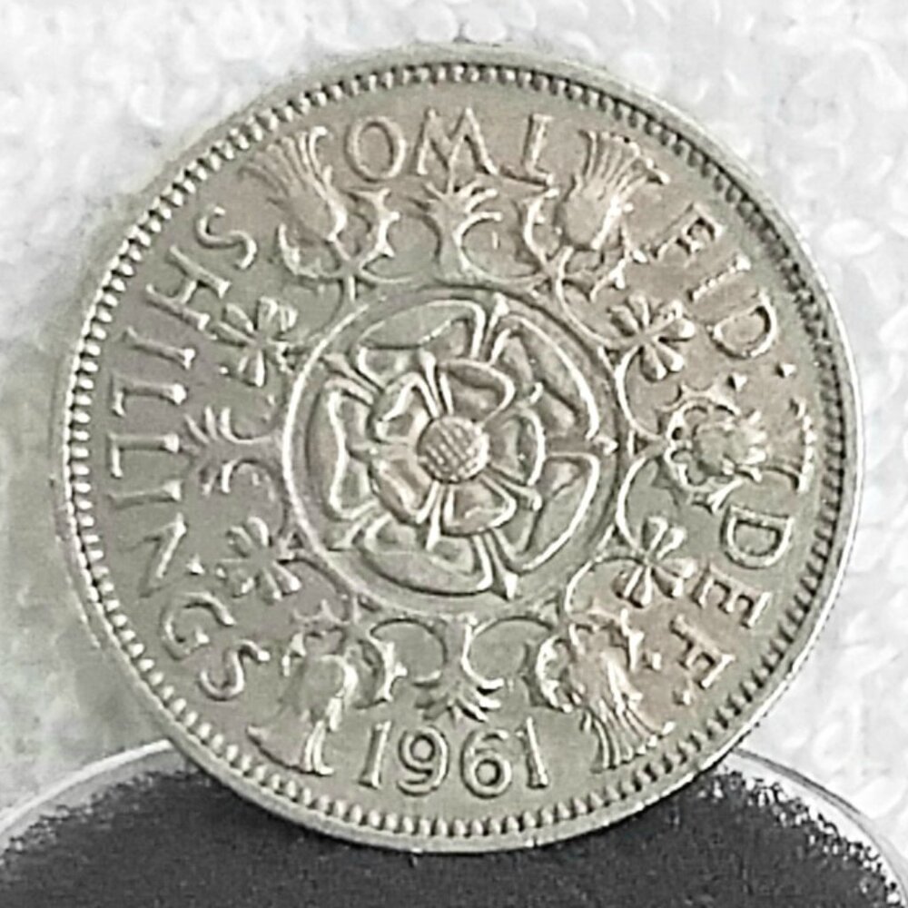 Circulated 1961 British Two Shillings Elizabeth II Coin Made of Copper/Nickel!!